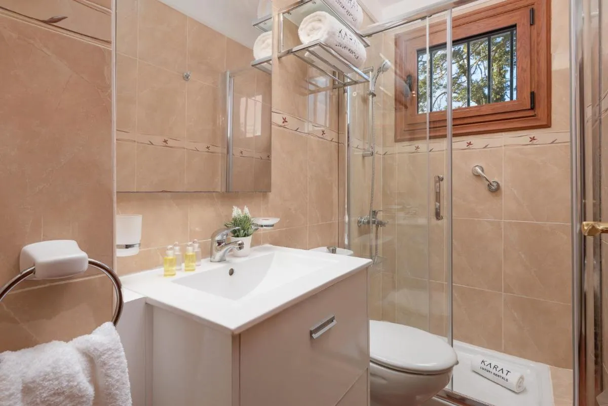 Image 2 of Karat Villa Fernanda