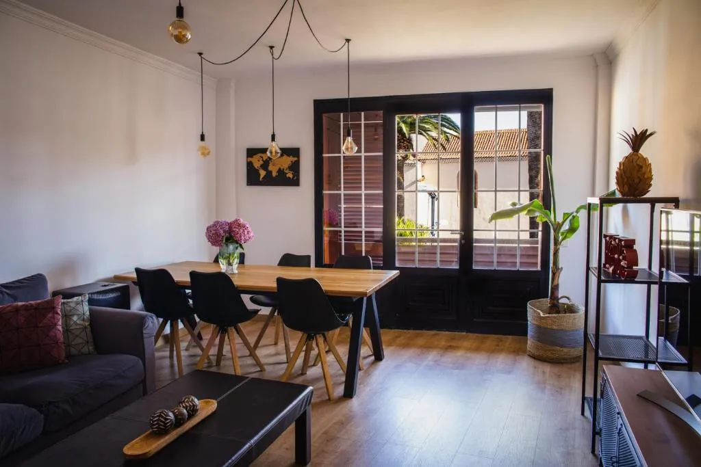 Image 2 of La Laguna Treasure: exclusiveness prime location