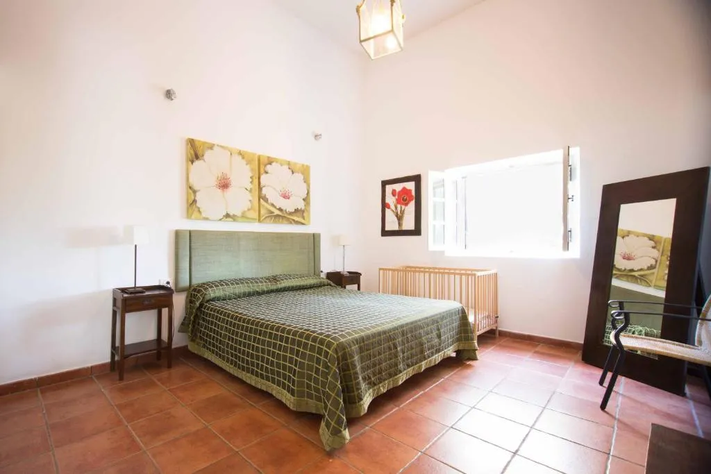 Image 2 of La Malvasía