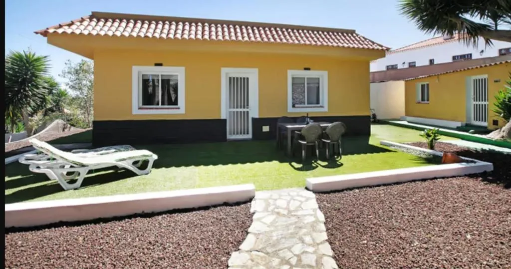 Image 2 of La ROSA VIEJA