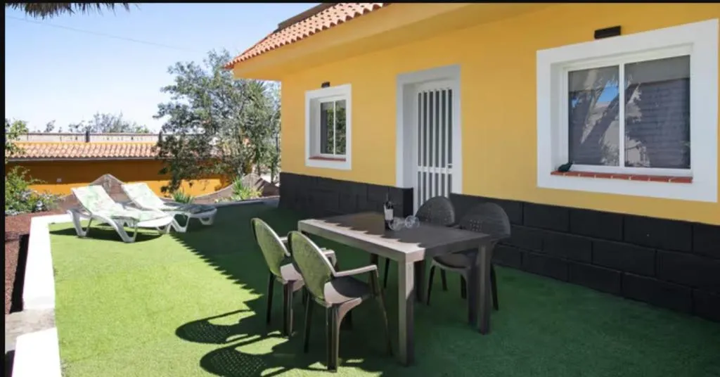 Image 6 of La ROSA VIEJA