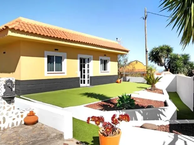 Image 1 of La ROSA VIEJA