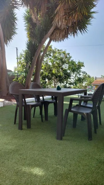 Image 4 of La ROSA VIEJA