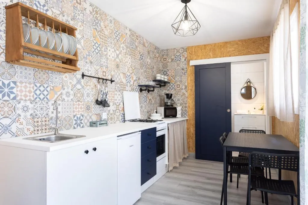 Image 4 of Las Latas del Almendro 3