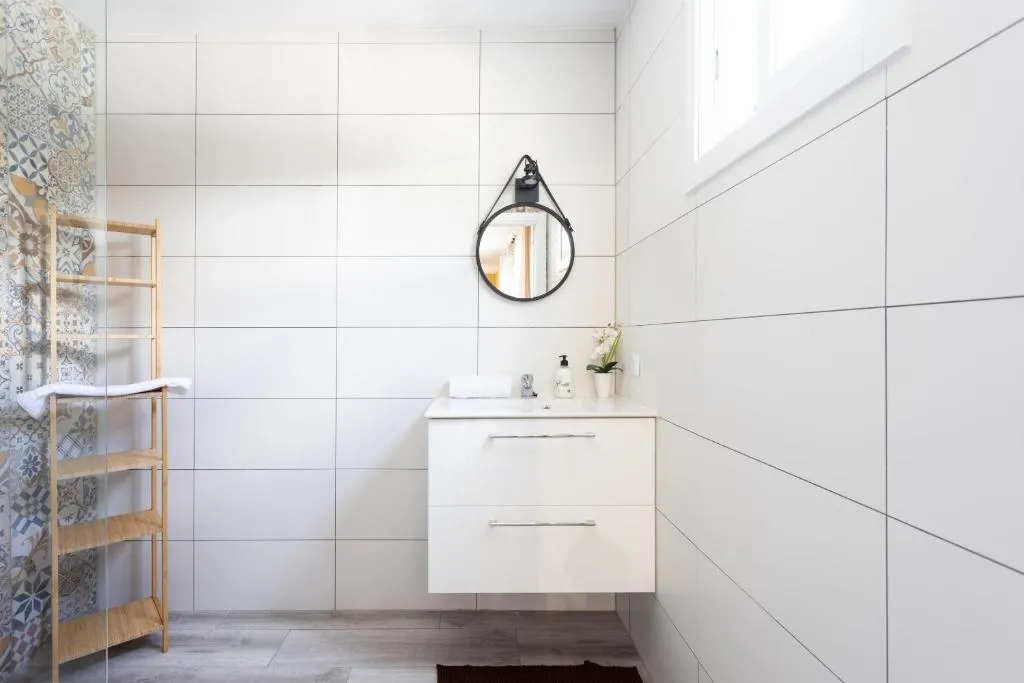 Image 5 of Las Latas del Almendro 3