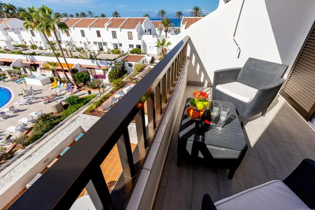 Image 3 of Luxury Parque Santiago I