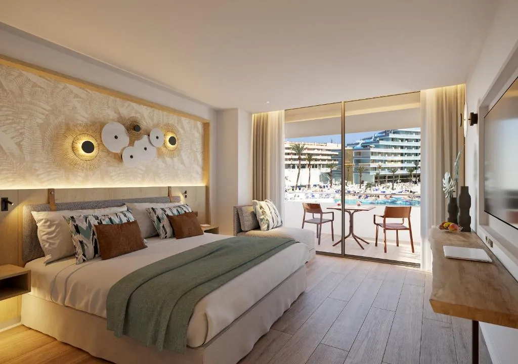 Image 4 of Mediterranean Palace