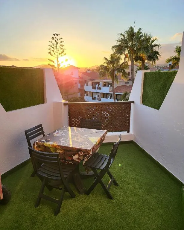 Image of Moderno y luminoso ático con vistas y piscina