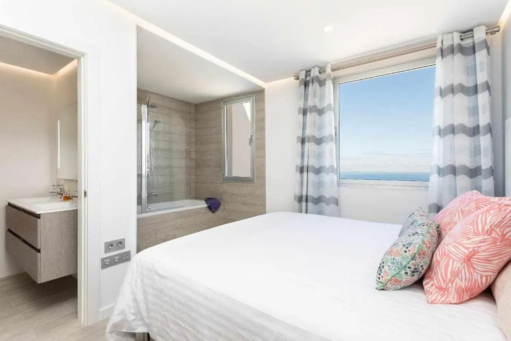 Image of Ocean Garden Suite 1002 PENTHOUSE WITH SEAVIEM