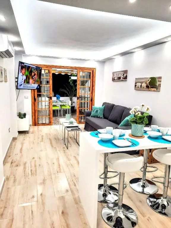 Image 3 of One bedroom apartement with shared pool furnished terrace and wifi at Costa Adeje