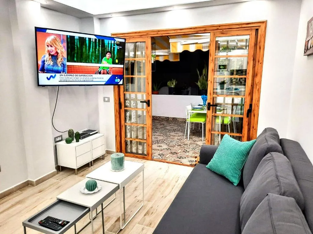 Image 2 of One bedroom apartement with shared pool furnished terrace and wifi at Costa Adeje