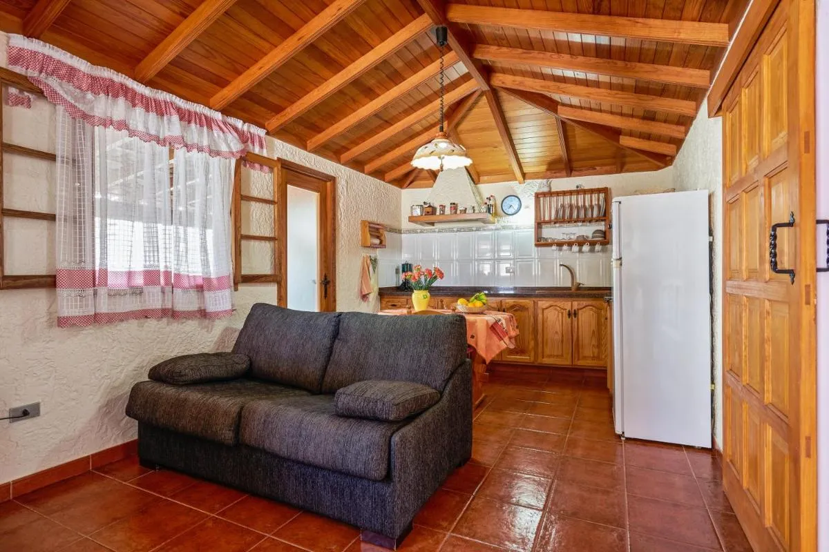 Image 2 of One bedroom house with shared pool furnished terrace and wifi at Buenavista del Norte 1 km away from the beach