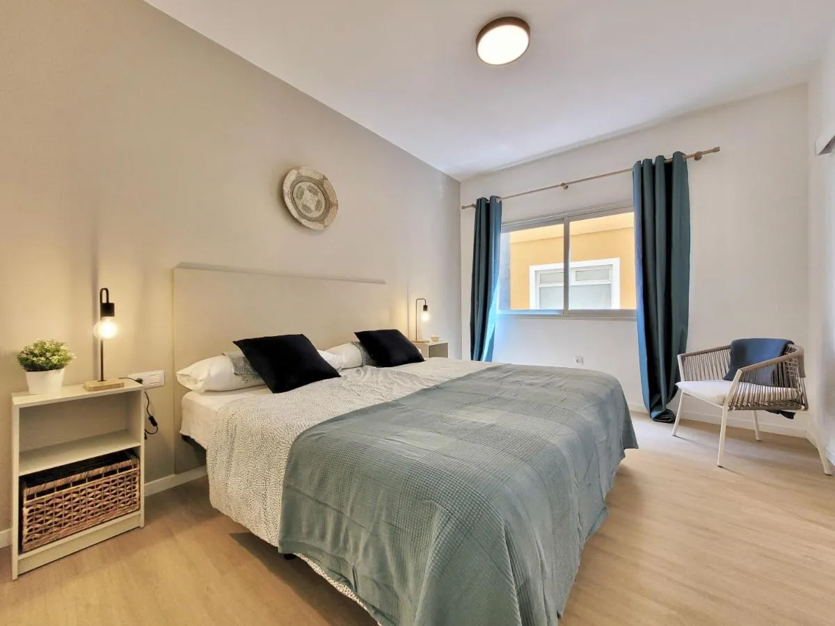 Image 3 of Plaza y Playa