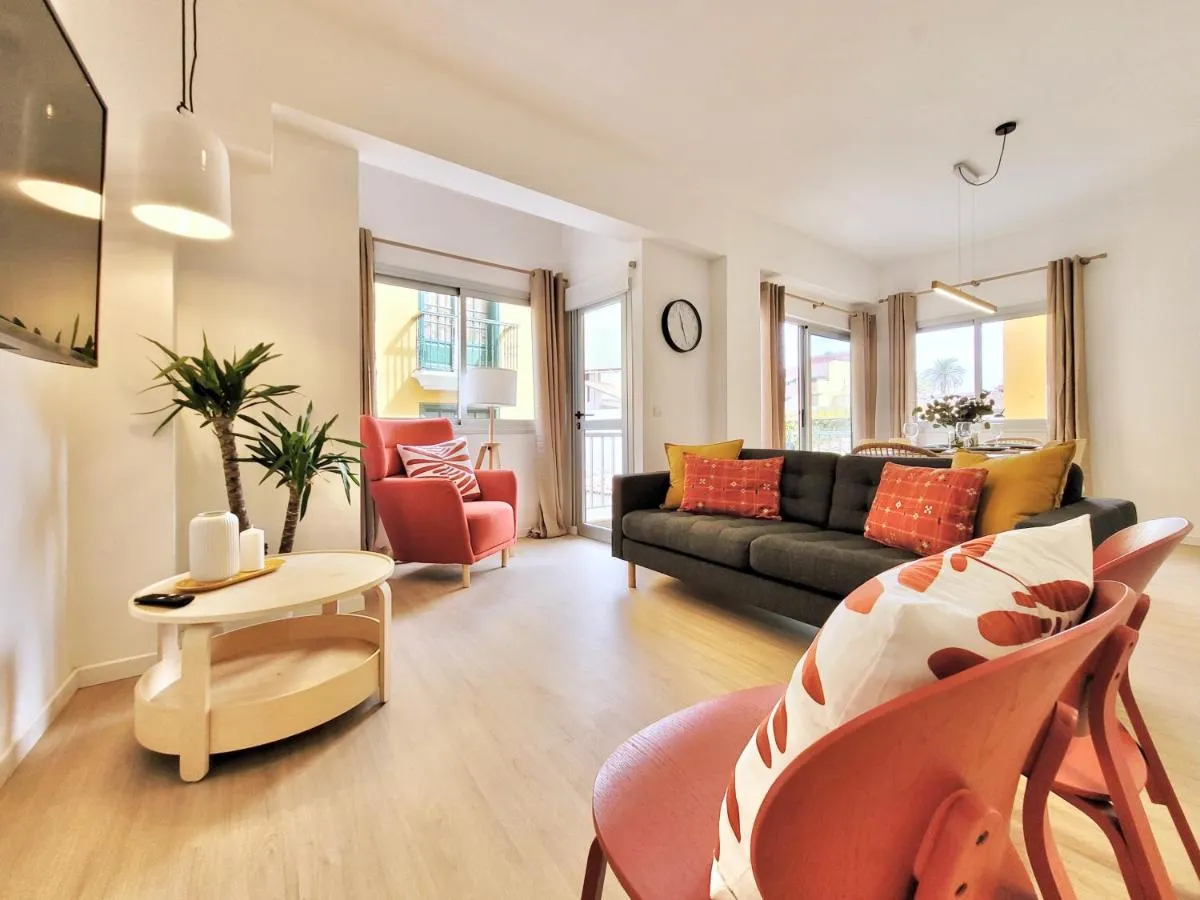 Image 1 of Plaza y Playa