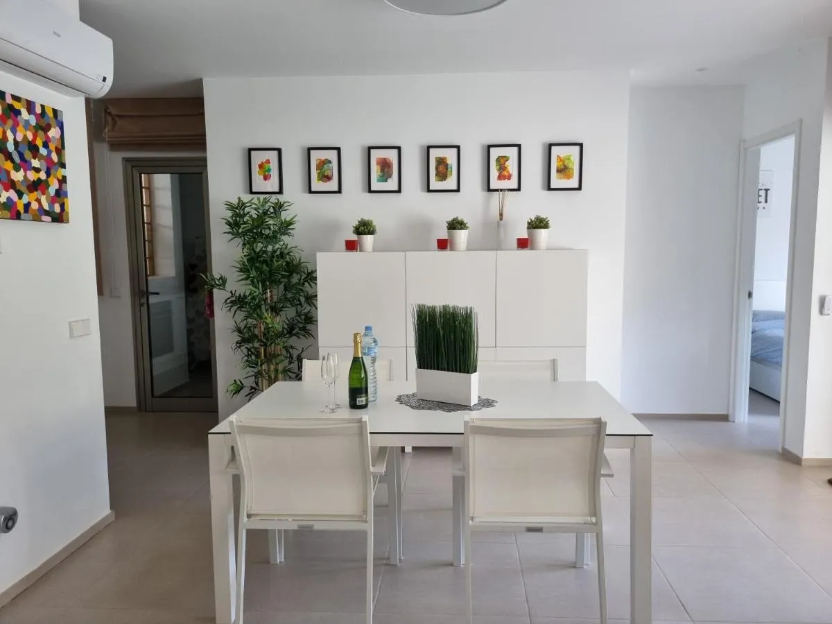 Image 4 of Prachtig gelijkvloers appartement met verwarmd zwembad & fitness