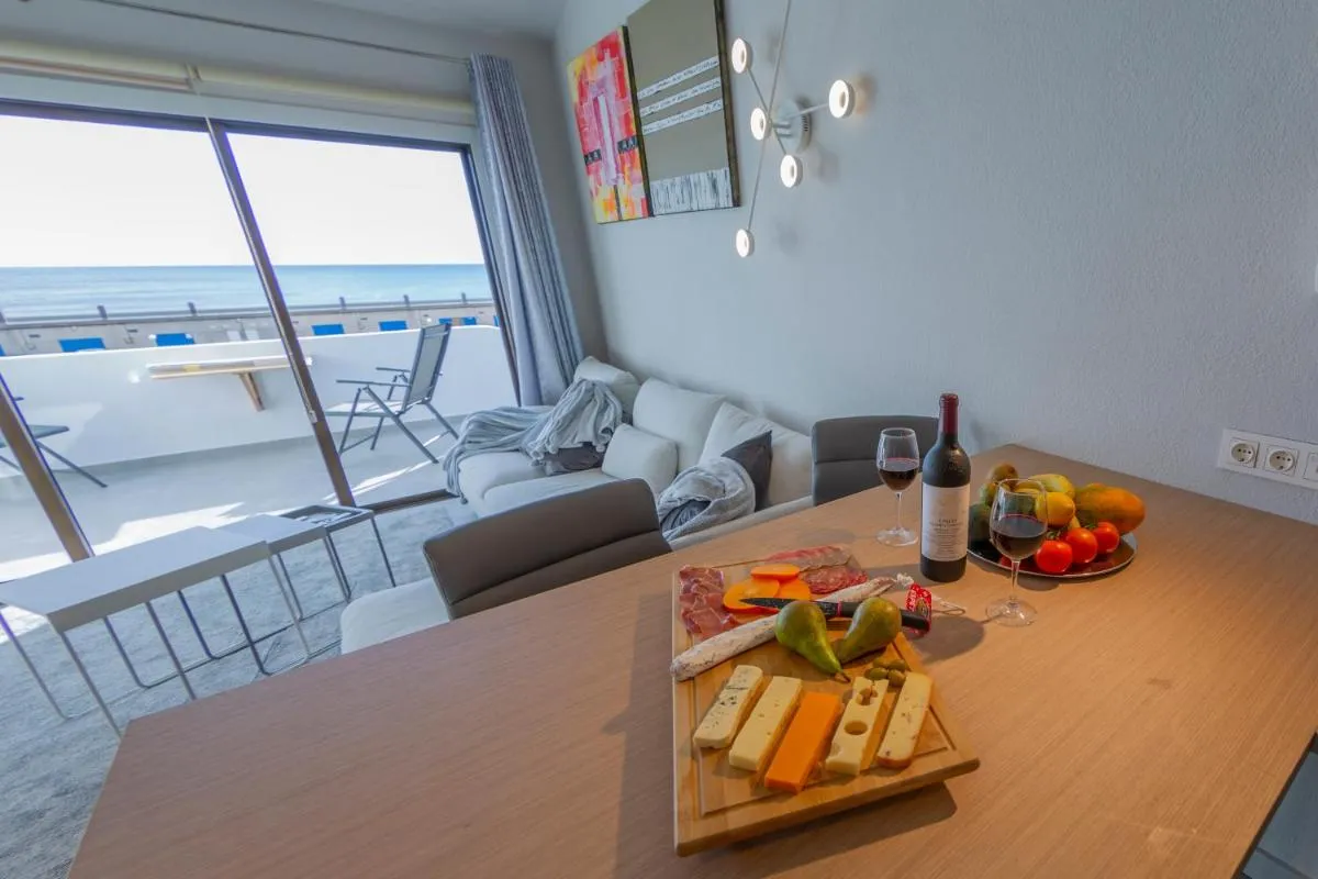 Image 3 of Radazul Marina Seafront 5