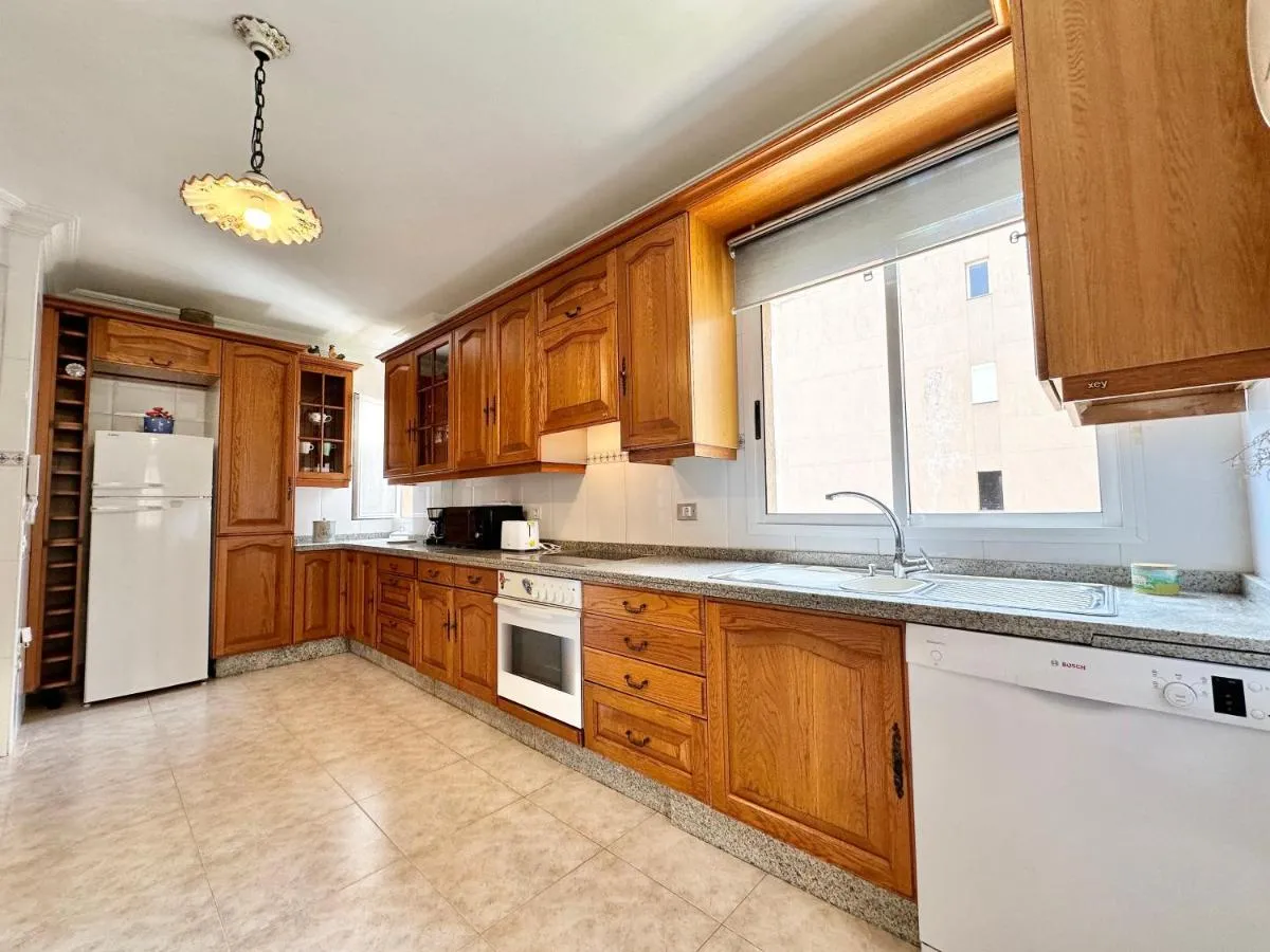 Image 5 of Radazul Views House