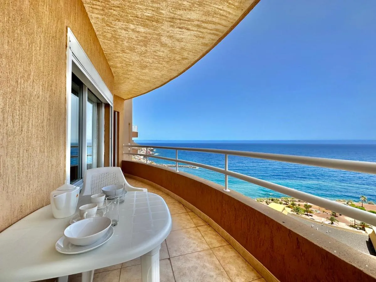 Image 1 of Radazul Views House