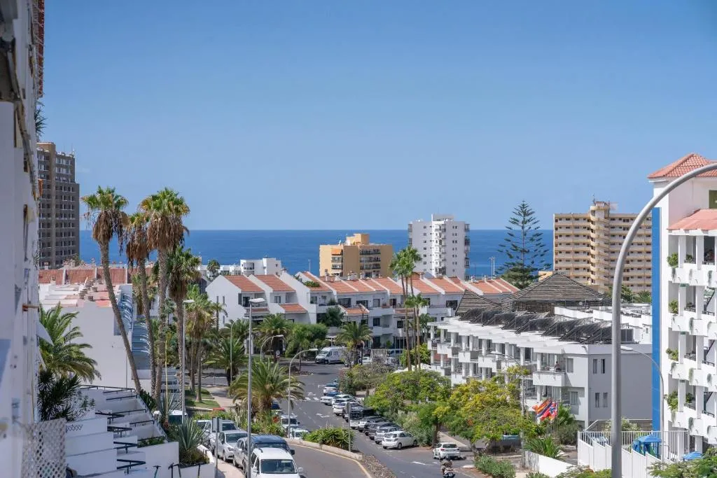 Image 1 of SUMMERLAND LUXURY APARTMENT lN LOS CRISTIANOS