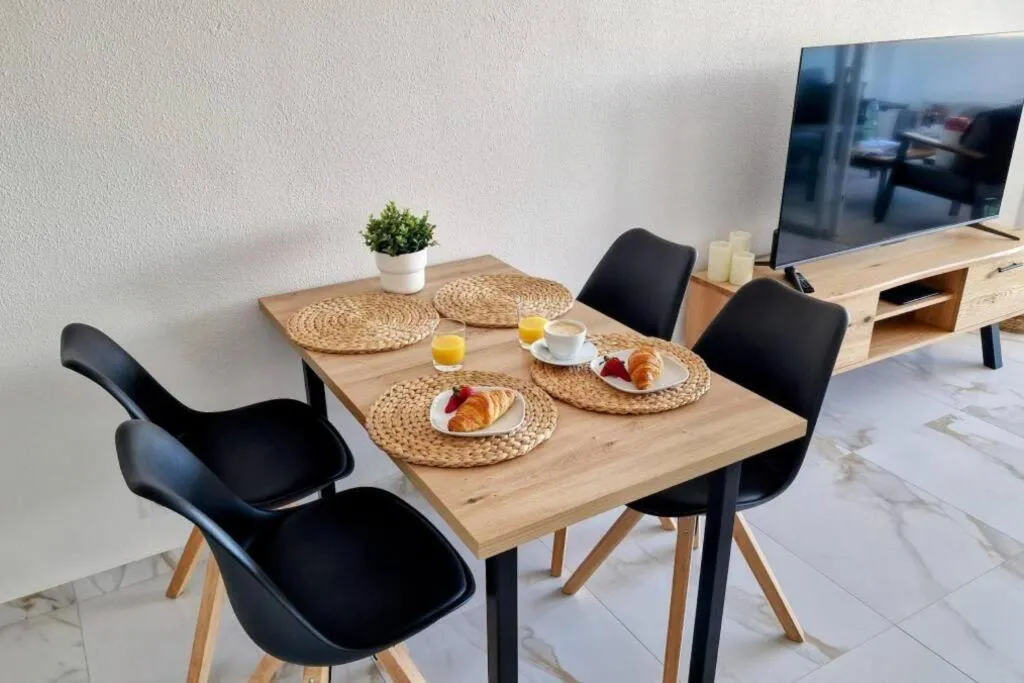 Image 1 of Skyview Apartment