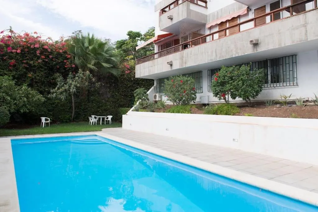 Image 1 of Studio with pool downtown area of Santa Cruz