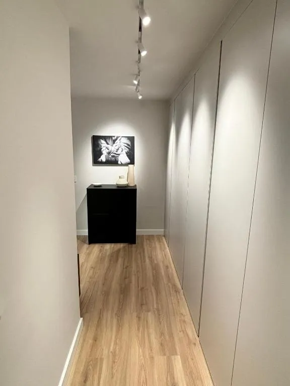 Image 3 of Studio with pool downtown area of Santa Cruz