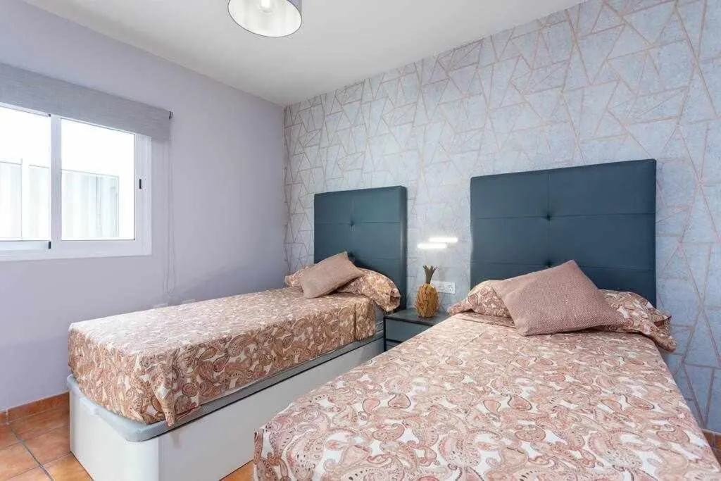 Image 2 of Sunny Island Teresitas 2