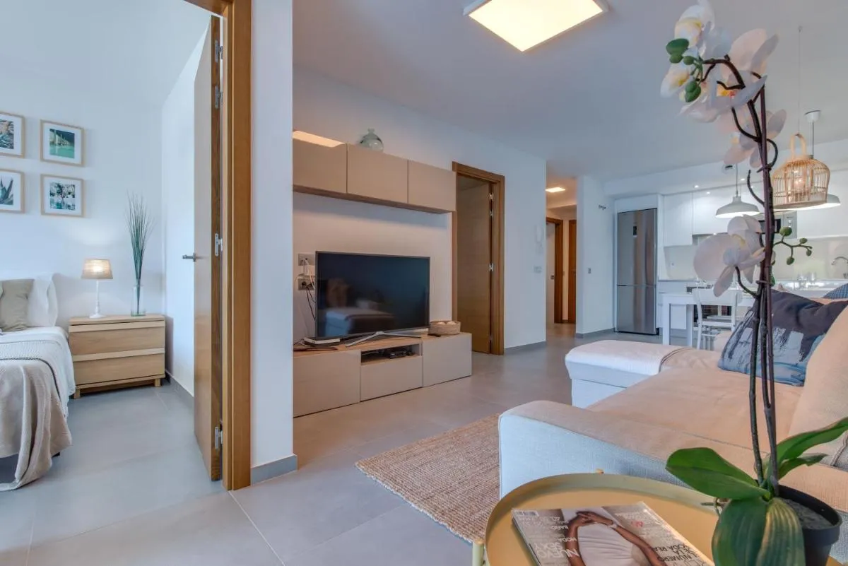 Image 5 of Surfer’s Beach Apartment