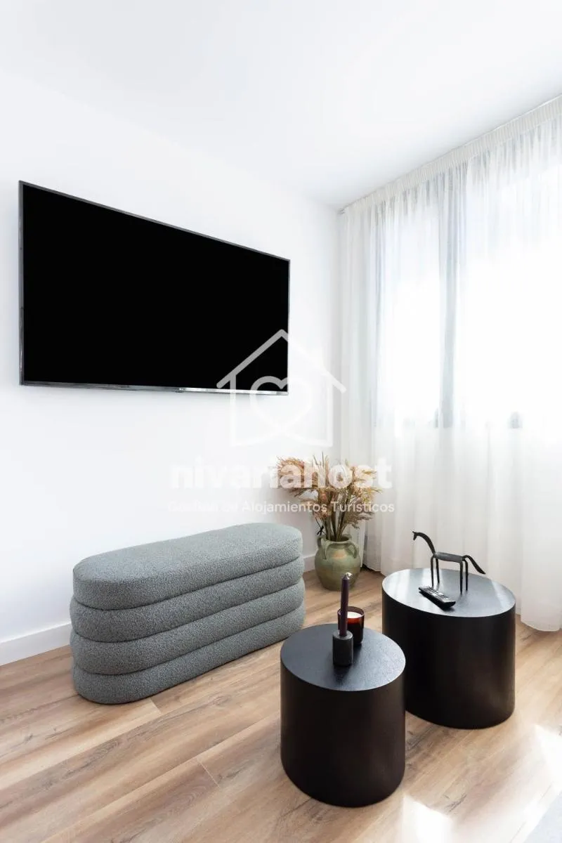 Image 4 of The Luxe Santa Cruz, by Nivariahost