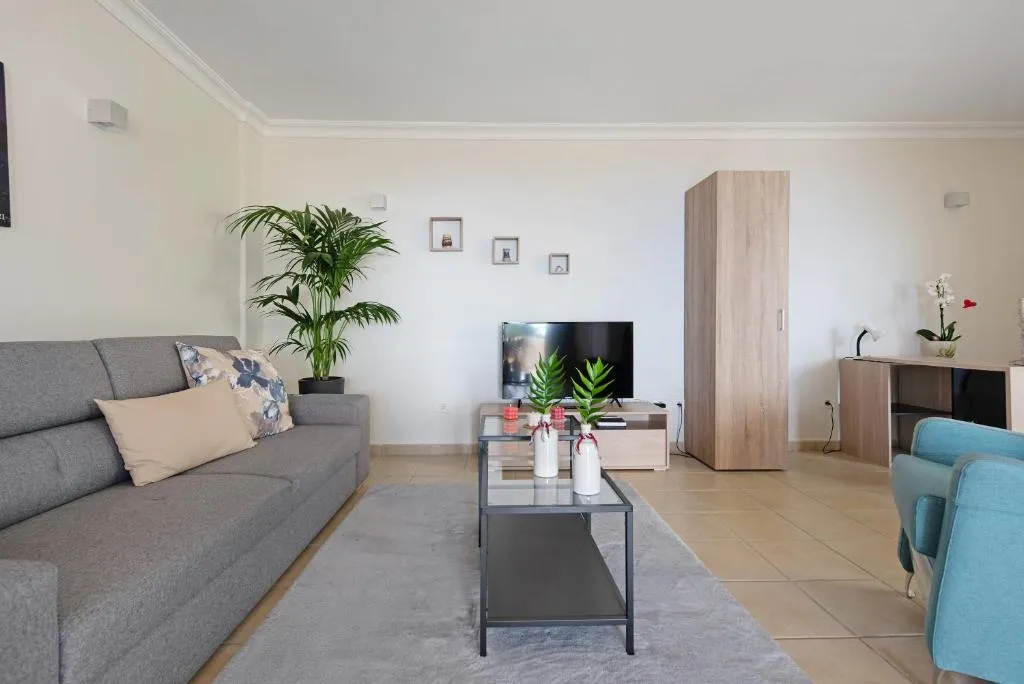 Image 1 of Trevina 31-2