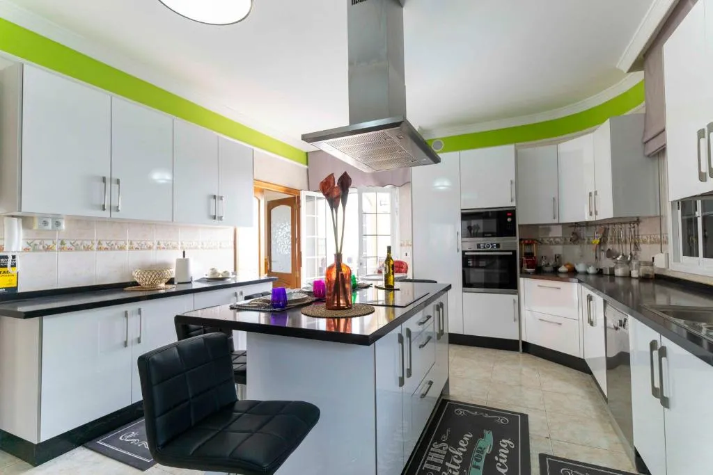 Image 2 of Villa Luxury