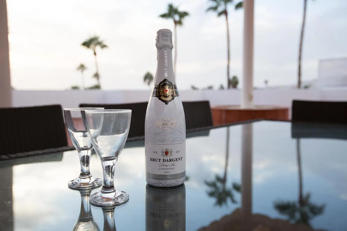 Image 4 of 100 Island Village Julia