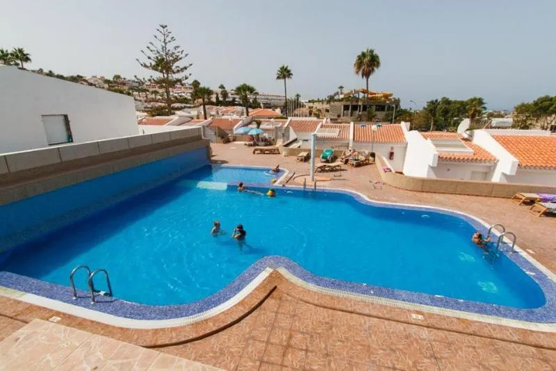 Image 3 of 100 Island Village Julia