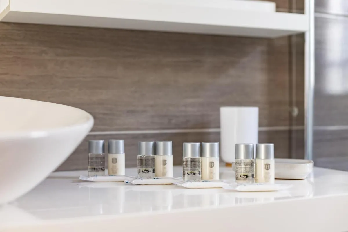 Image 2 of 102 GIGANTES Oasis Deluxe by Sunkeyrents