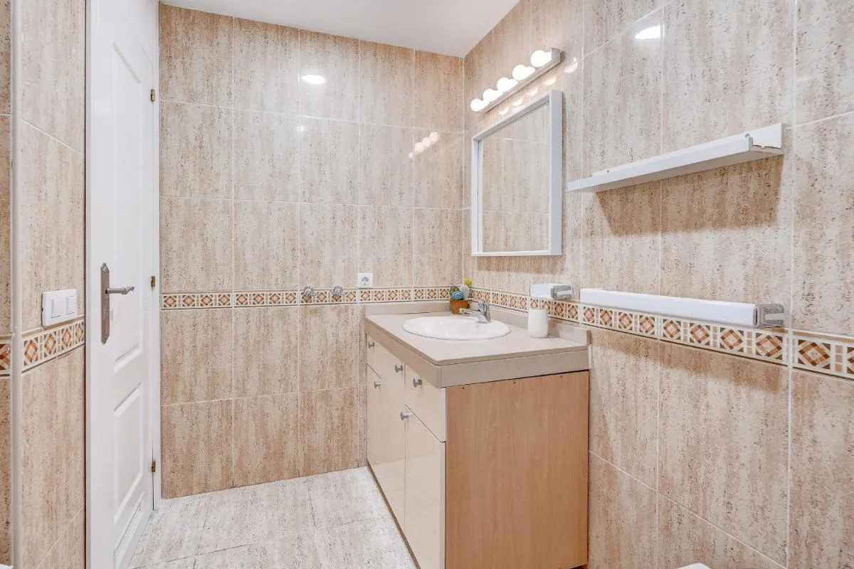 Image 2 of 175 Tropical Views by Sunkeyrents