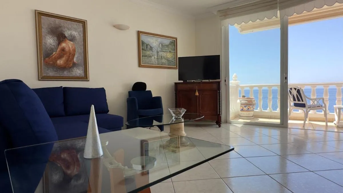 Image 3 of 1st Line Sea View & Rooftop – Arena