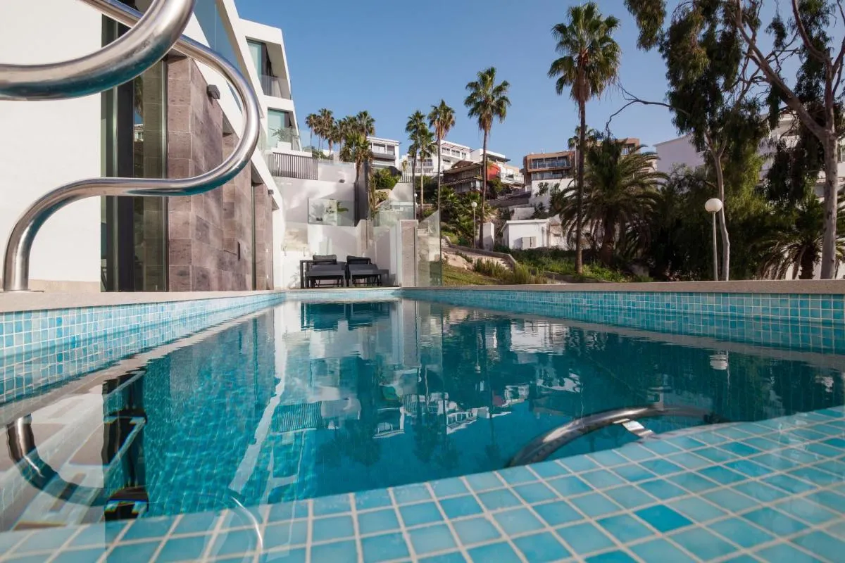 Image 3 of 200m² NEW Villa D with private, heated pool and amazing ocean view.