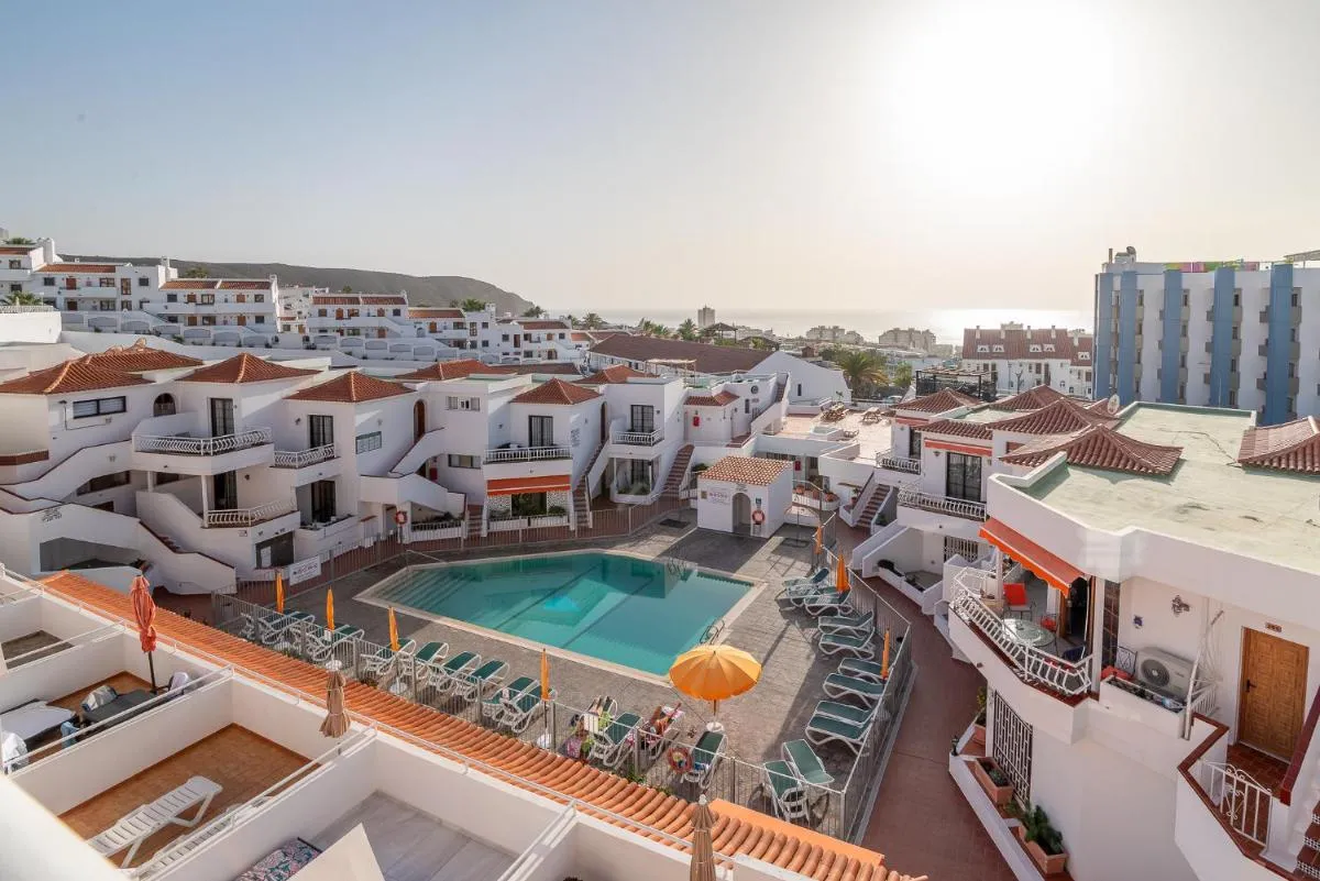 Image 3 of 2 Bedroom Luxury Apartment with Sea View in Los Cristianos
