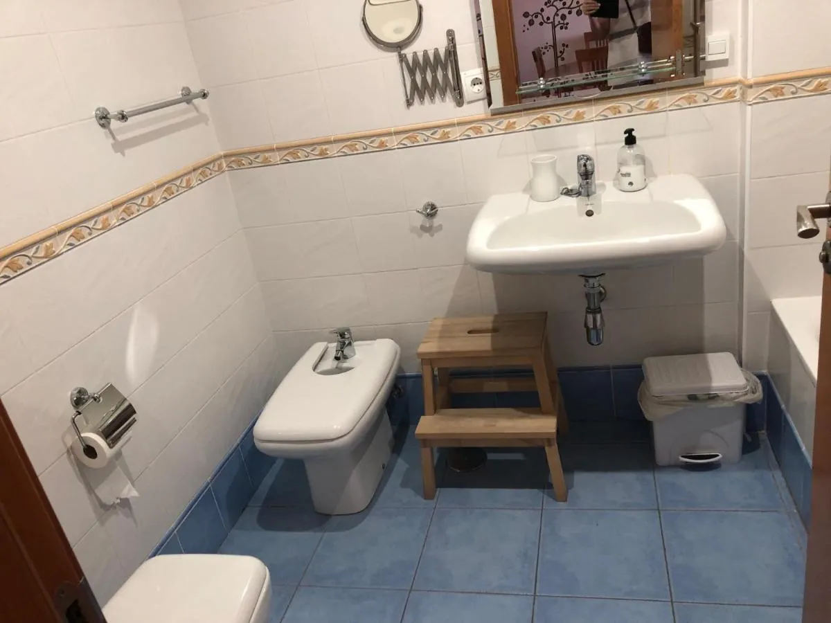 Image 2 of 2 bedroom with parking, WiFi, views & heated pool