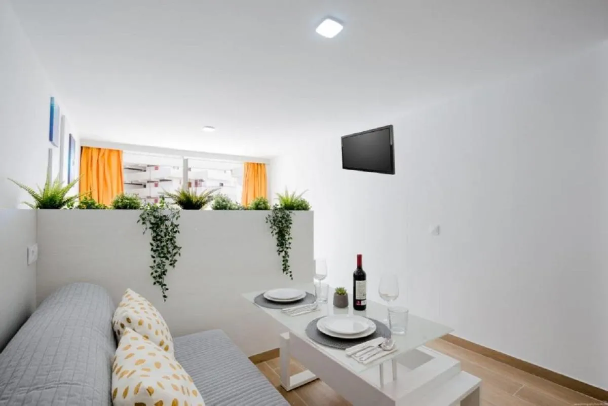 Image 5 of 319 MODERN ACCOMMODATION,SEA VIEW, Wi Fi AND POOL