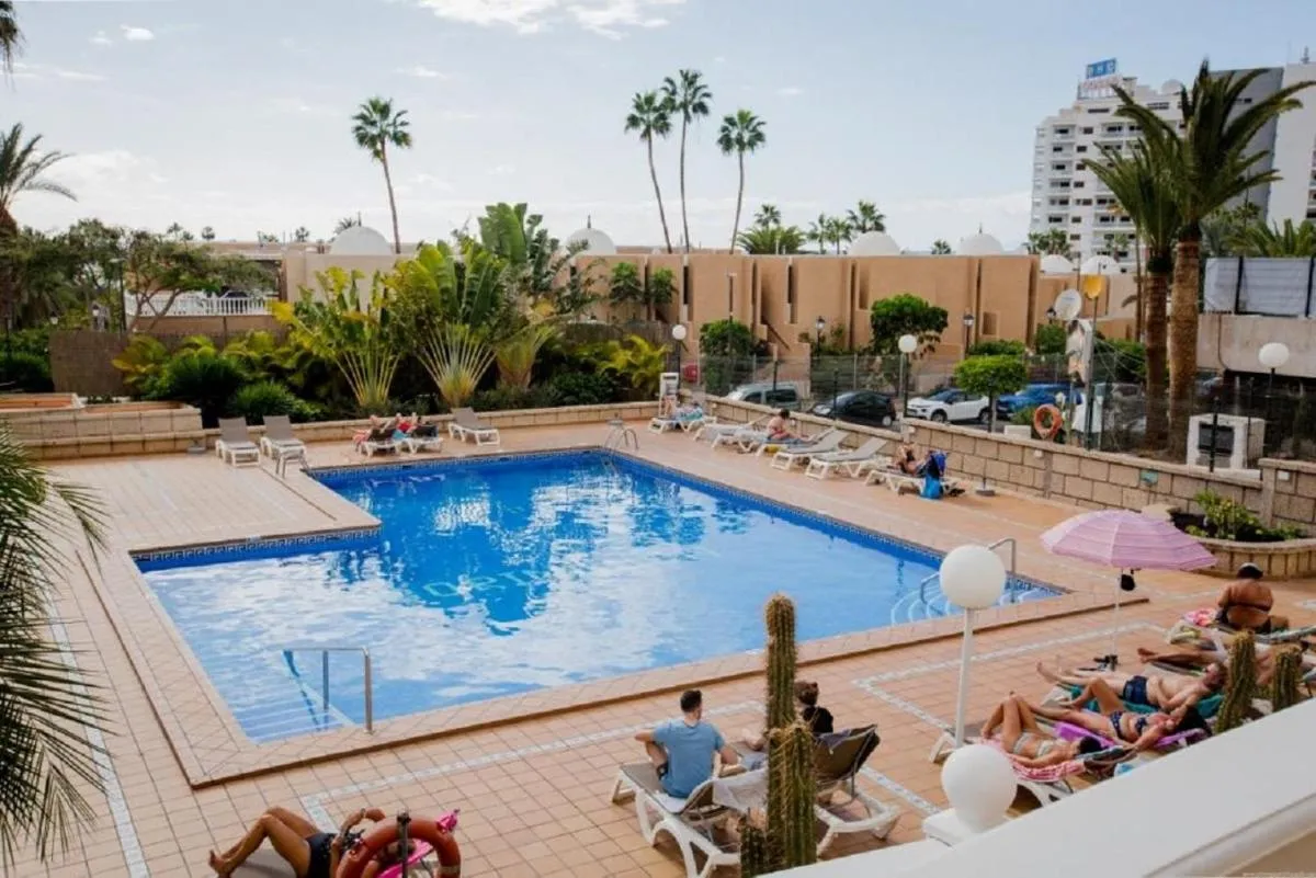 Image 3 of 319 MODERN ACCOMMODATION,SEA VIEW, Wi Fi AND POOL