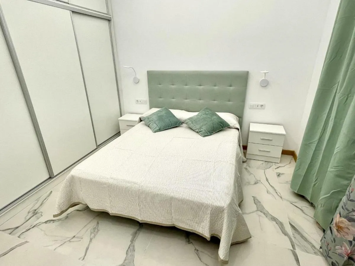 Image 1 of 3 Island Village with Wi fi and Pool