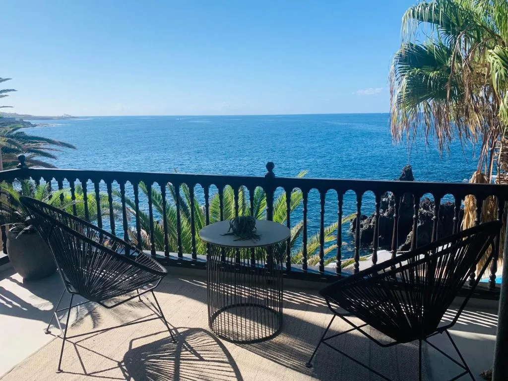 Image of 3 bedroom ocean shore apartment