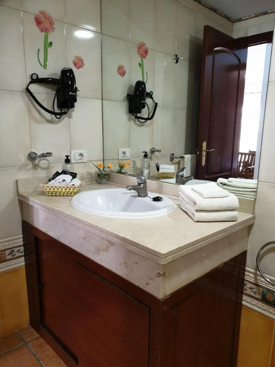 Image 2 of 431 – Edif Aguamarina – Vacation Rental Home in the coast line of Golf del Sur