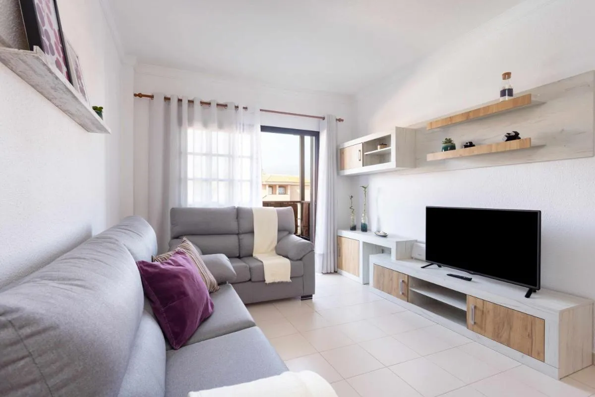 Image 5 of Agradable piso con piscina & playa terraza y WIFI