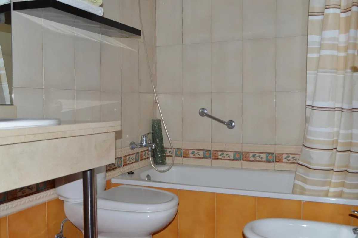 Image 2 of Aguamarina 605