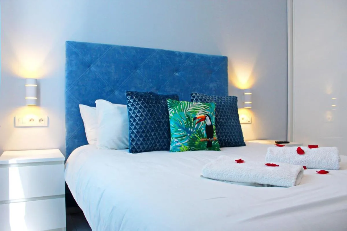 Image 1 of Aircon Las Americas 2min off a Beach 1 bedrm WIFI