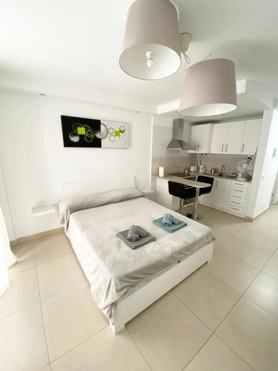 Image 3 of Aloha Summerland Vip Studio Sea & Pool View