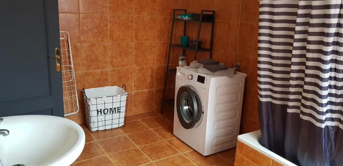 Image 2 of Alojamiento único y tranquilo Arico con fibra optica