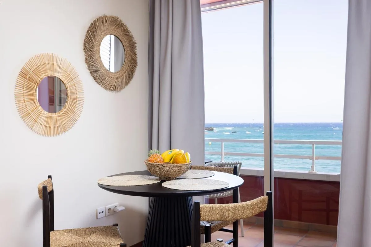 Image 5 of Amazing Beachfront Property CASA CORINA I